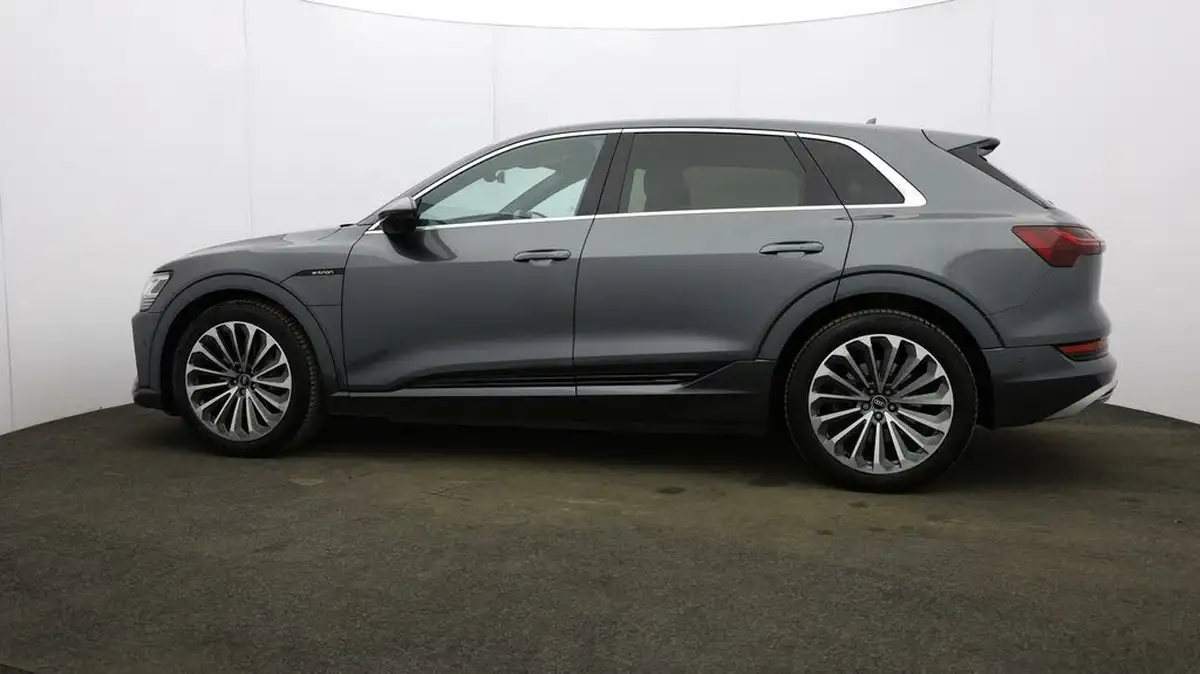 2021-audi-e-tron-50e-s-line-station-wagon-big-62