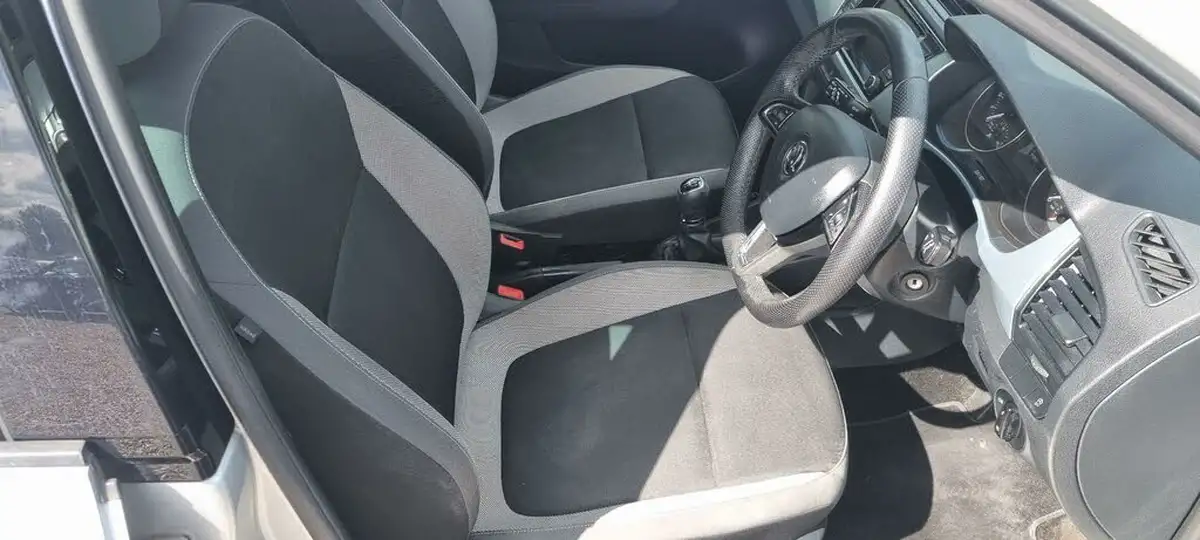 2015-skoda-fabia-14tdi-se-estate-big-10
