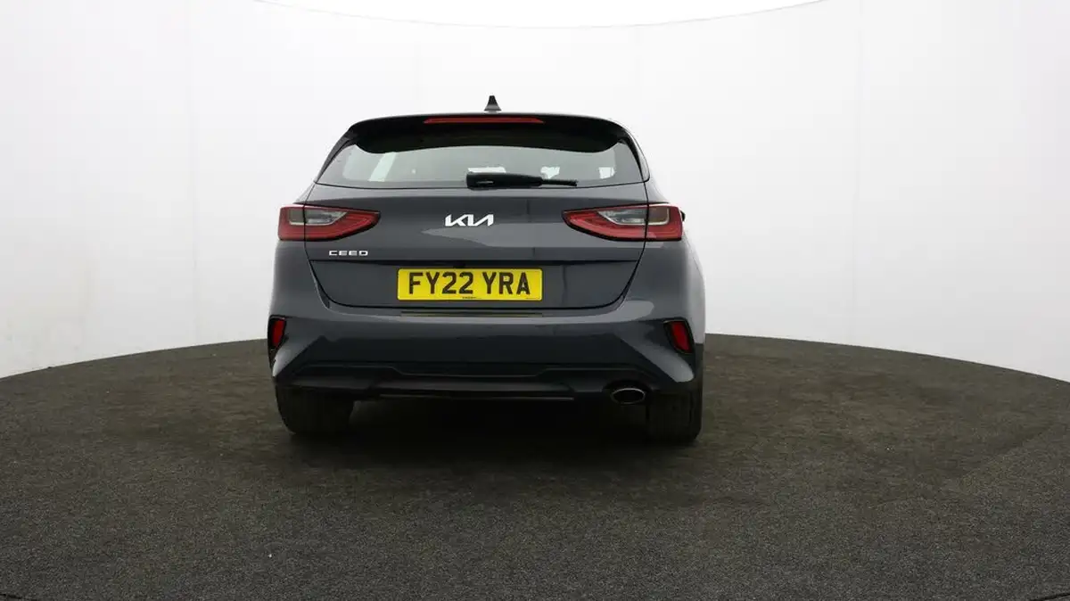 2021-kia-ceed-10-t-gdi-2-hatchback-big-5