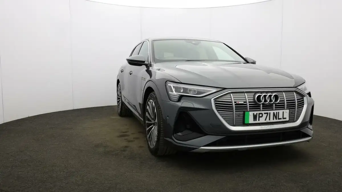 2021-audi-e-tron-50e-s-line-station-wagon-big-38