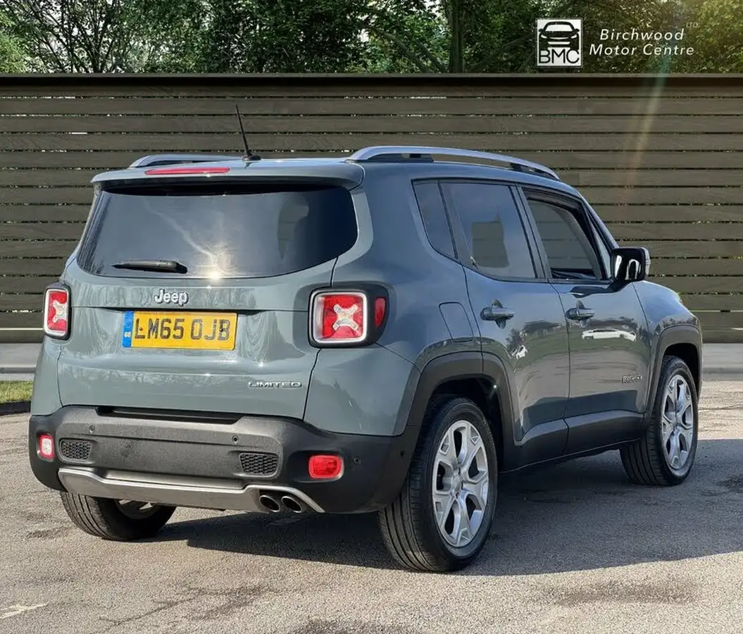 2015-jeep-renegade-16-multijet-ii-limited-ss-big-6