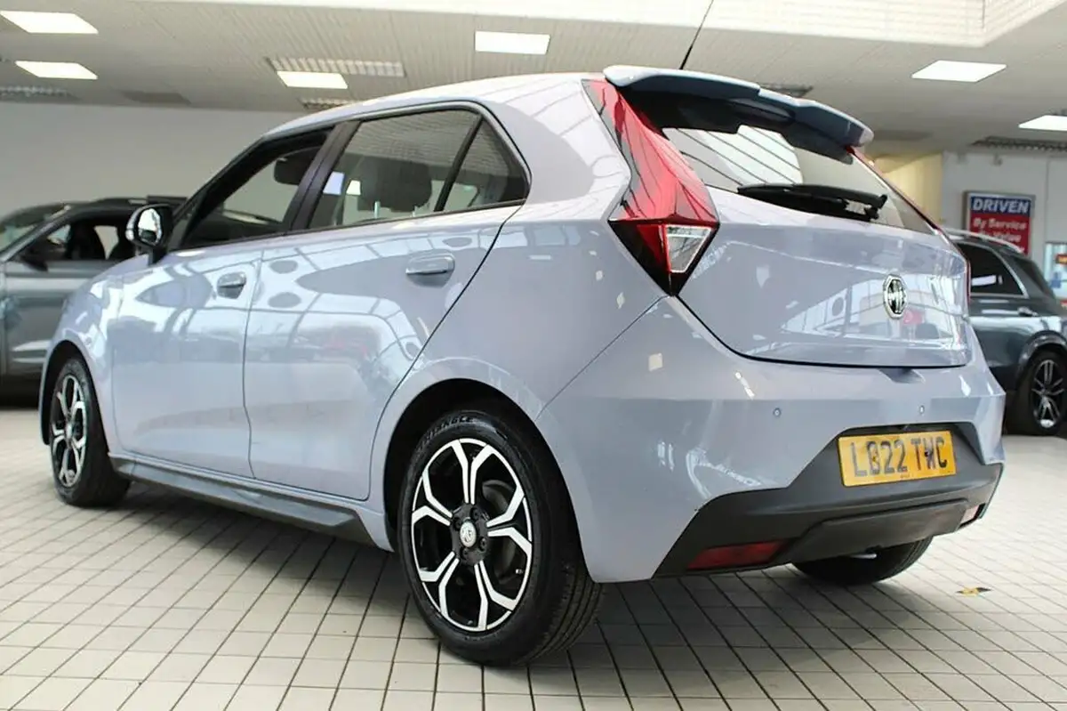 2022-mg-mg3-15-vti-tech-exclusive-nav-big-15