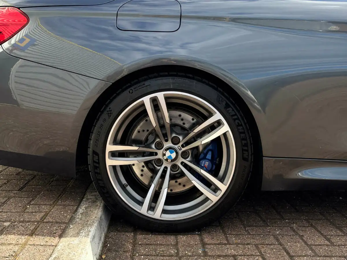2014-bmw-4-series-30-m4-convertible-m-dct-big-18