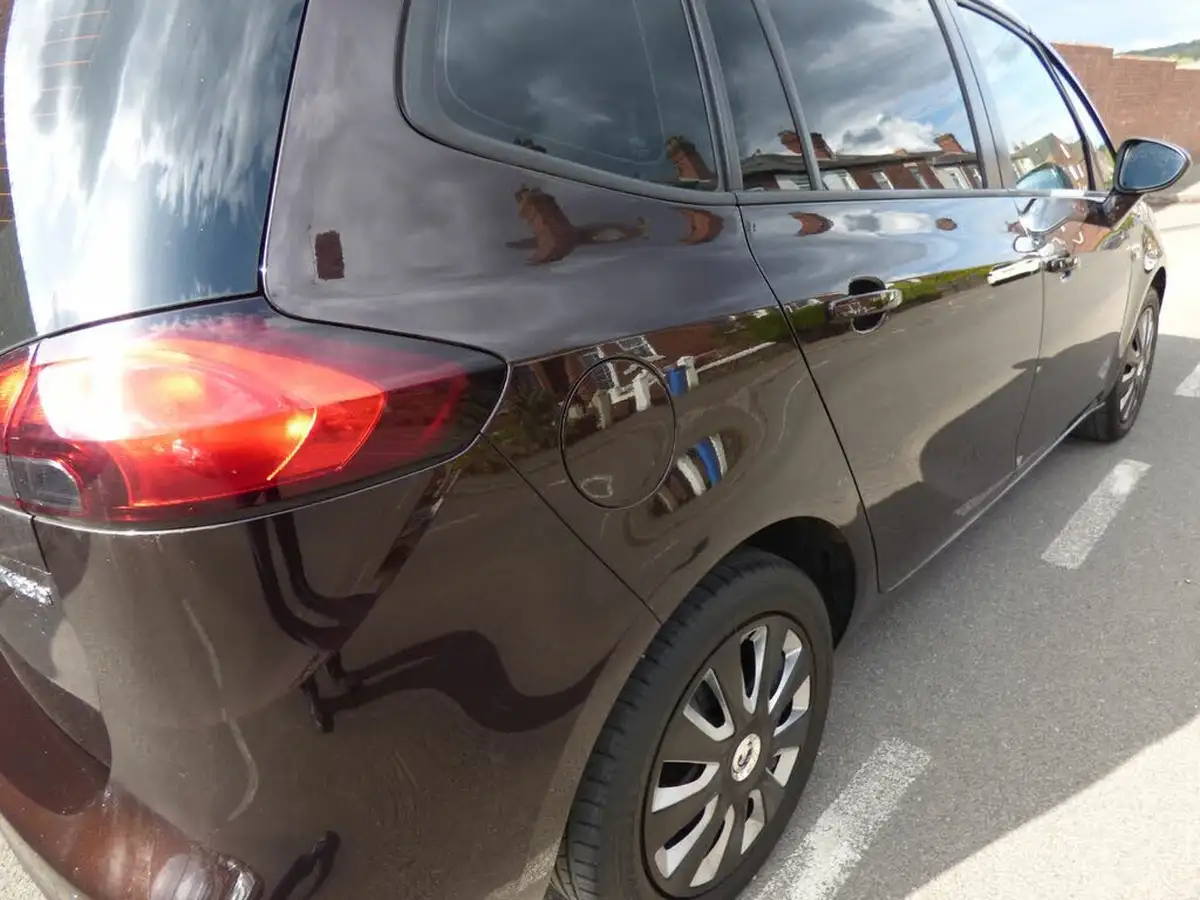 2015-vauxhall-zafira-tourer-14i-16v-turbo-exclusiv-big-4