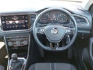 2019-volkswagen-t-roc-10-tsi-se-small-6