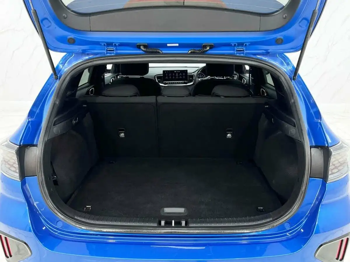 2022-kia-ceed-15-t-gdi-gt-line-big-33