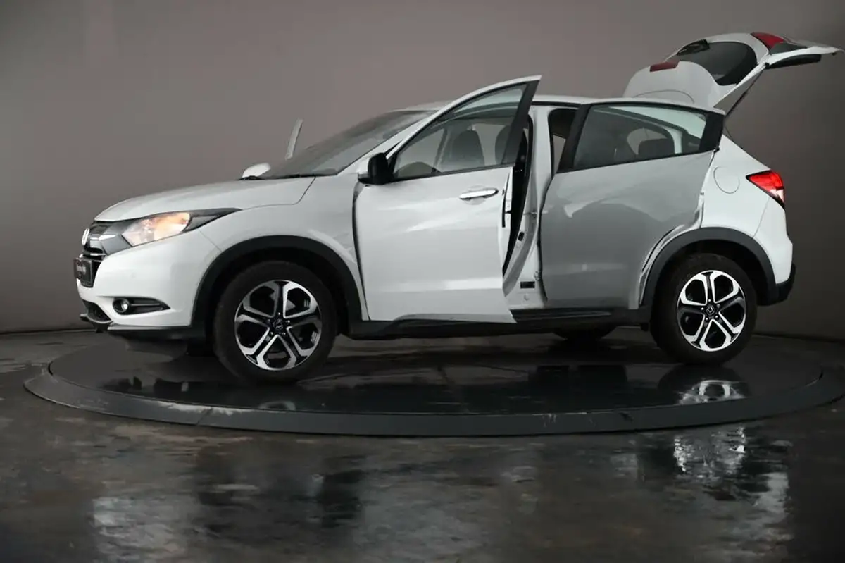 2017-honda-hr-v-15-i-vtec-se-navi-big-31