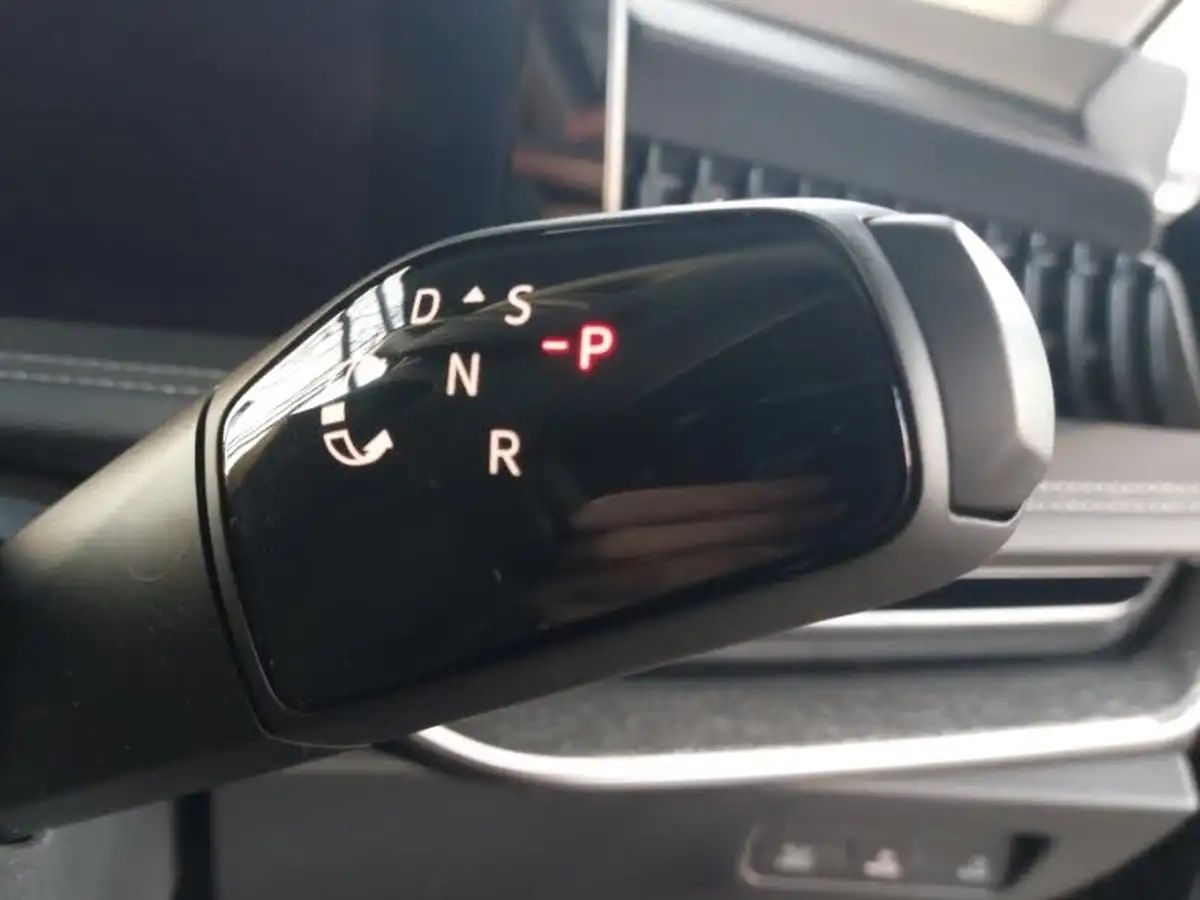 2024-skoda-superb-20tdi-se-l-150ps-scr-estate-dsg-big-13