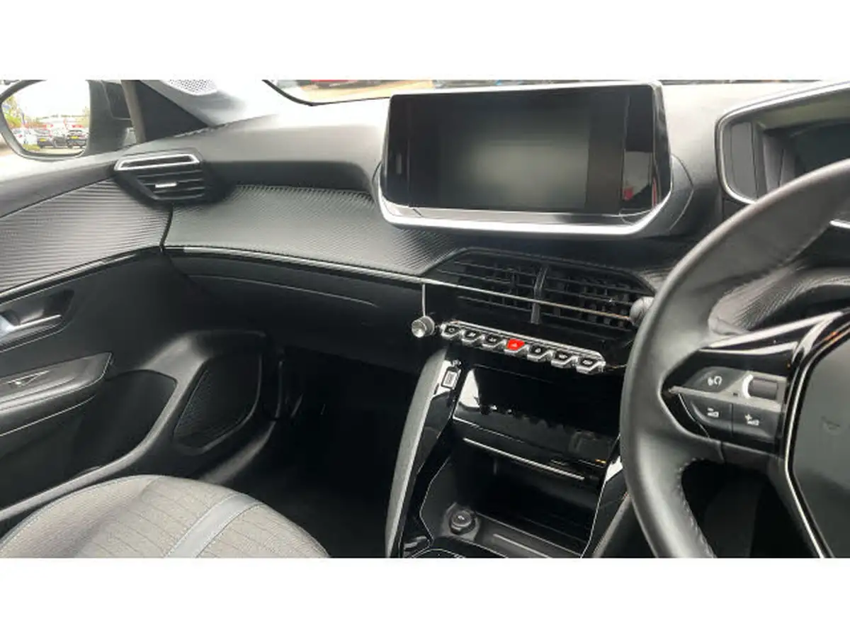 2022-peugeot-208-e-allure-premium-big-13