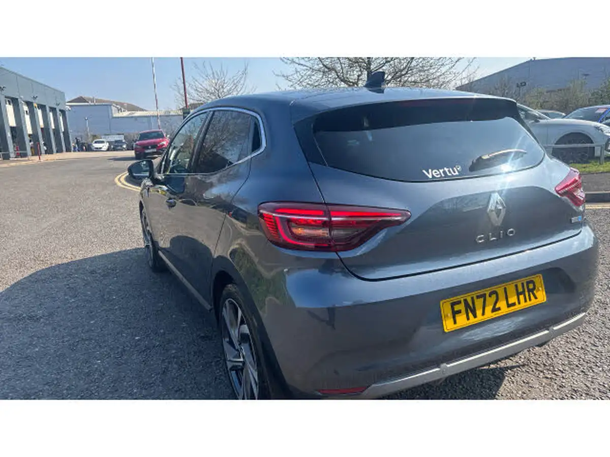 2022-renault-clio-16-rs-line-140ps-rs-line-e-tech-hybrid-big-41
