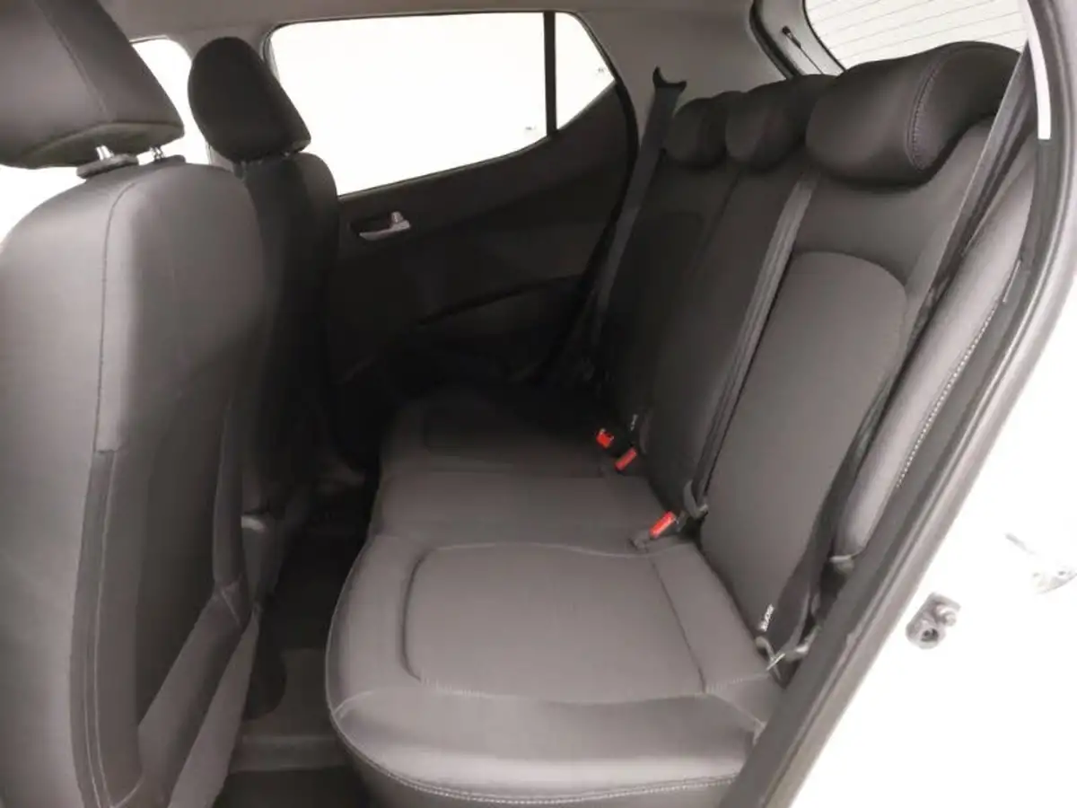 2020-hyundai-i10-12-premium-se-auto-big-5