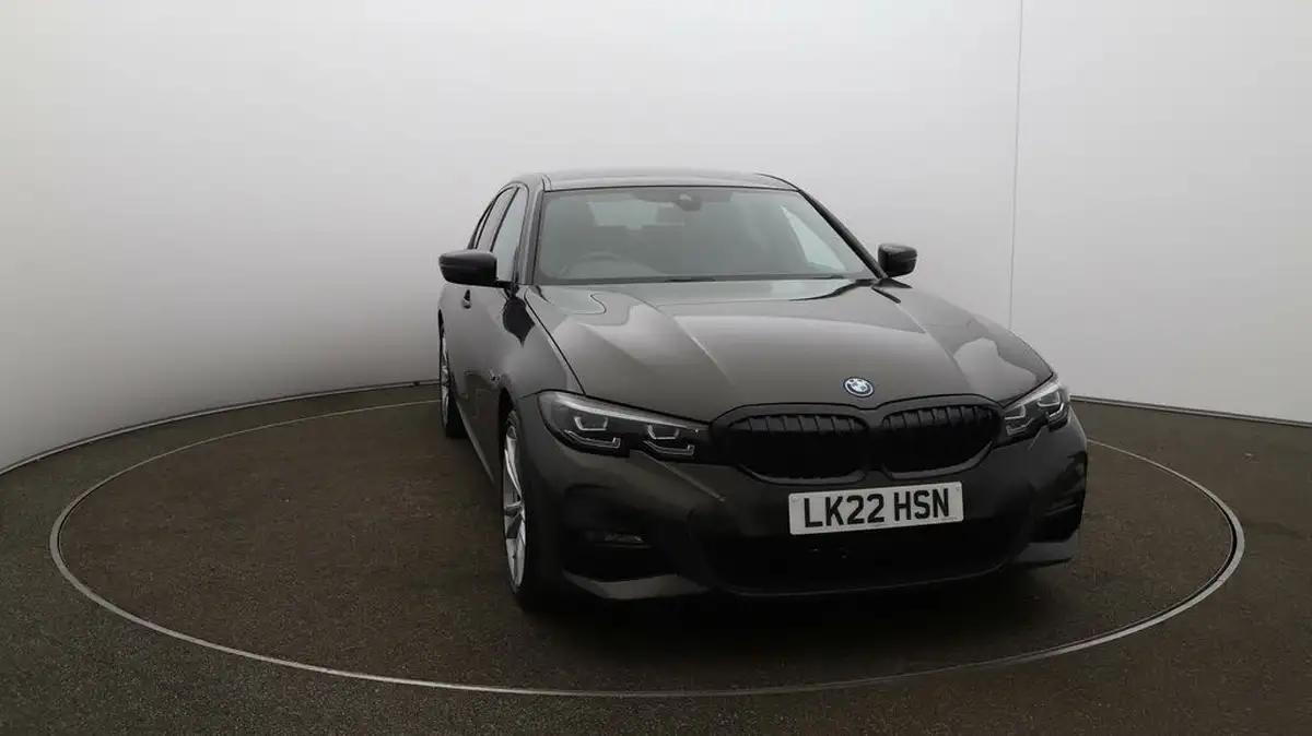 2022-bmw-3-series-20-330e-m-sport-pro-edition-saloon-4d-big-33