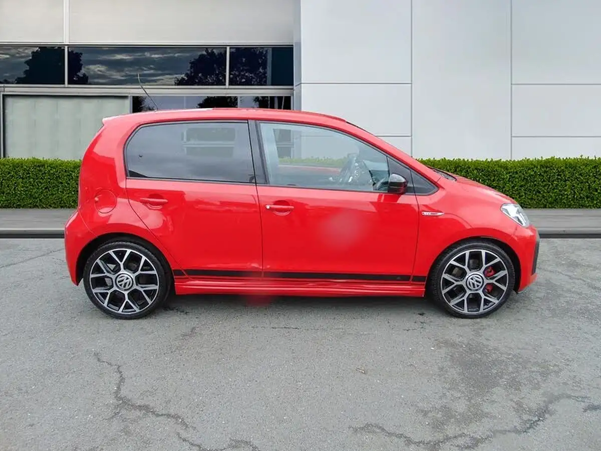 2019-volkswagen-up-10-gti-5d-big-8