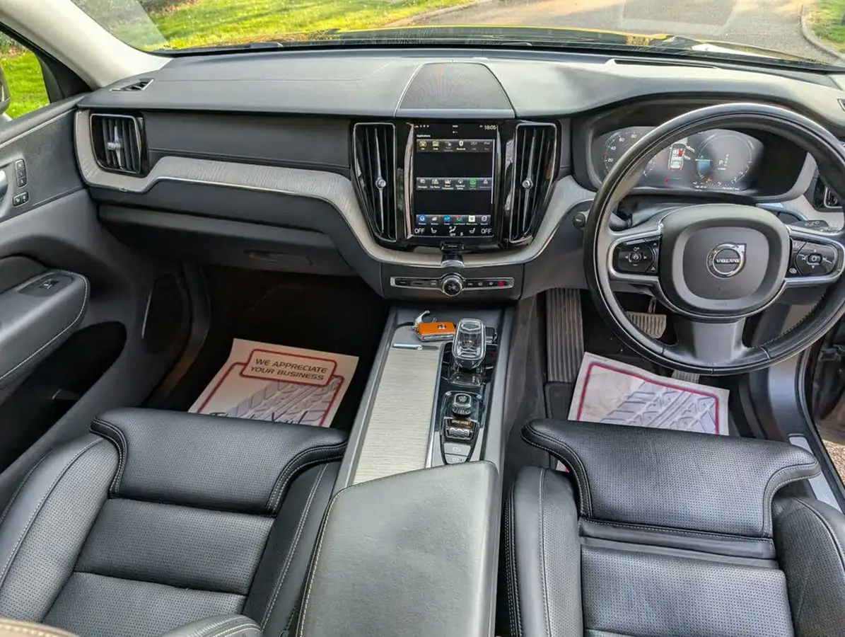 2021-volvo-xc60-20-t8-inscription-pro-390bhp-big-17