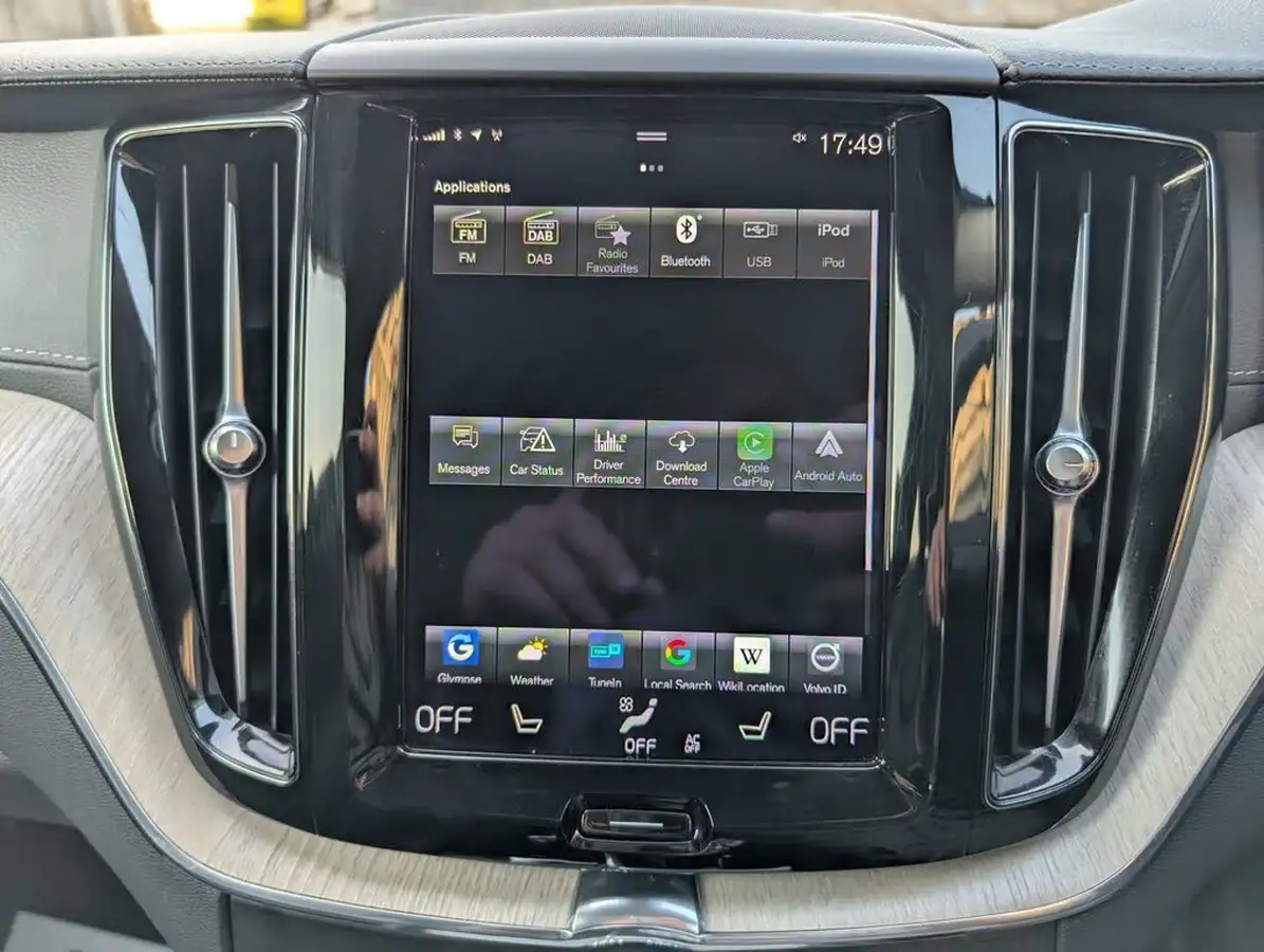 2021-volvo-xc60-20-t8-inscription-pro-390bhp-big-41