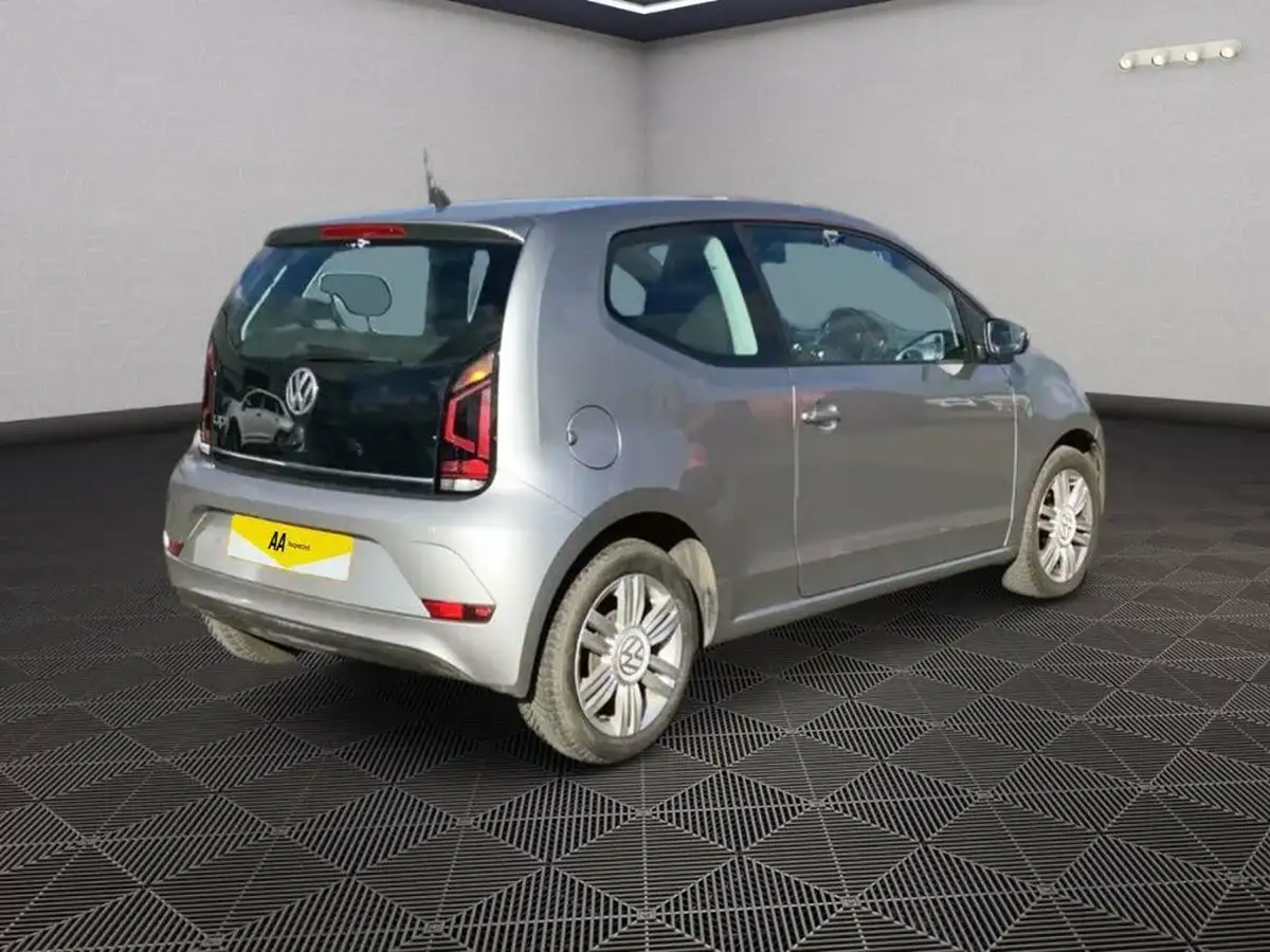 2017-volkswagen-up-10-high-up-75ps-3d-big-4