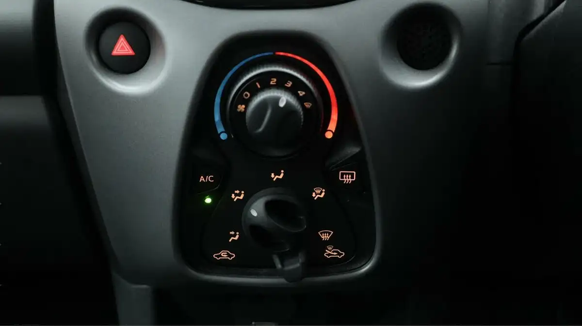 2021-toyota-aygo-10-vvt-i-x-play-tss-x-shift-big-12