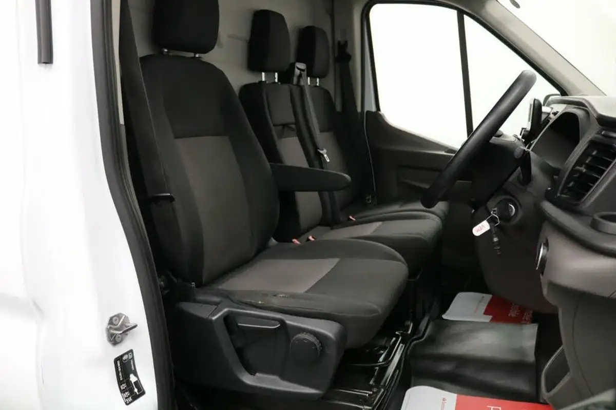 2022-ford-transit-big-23