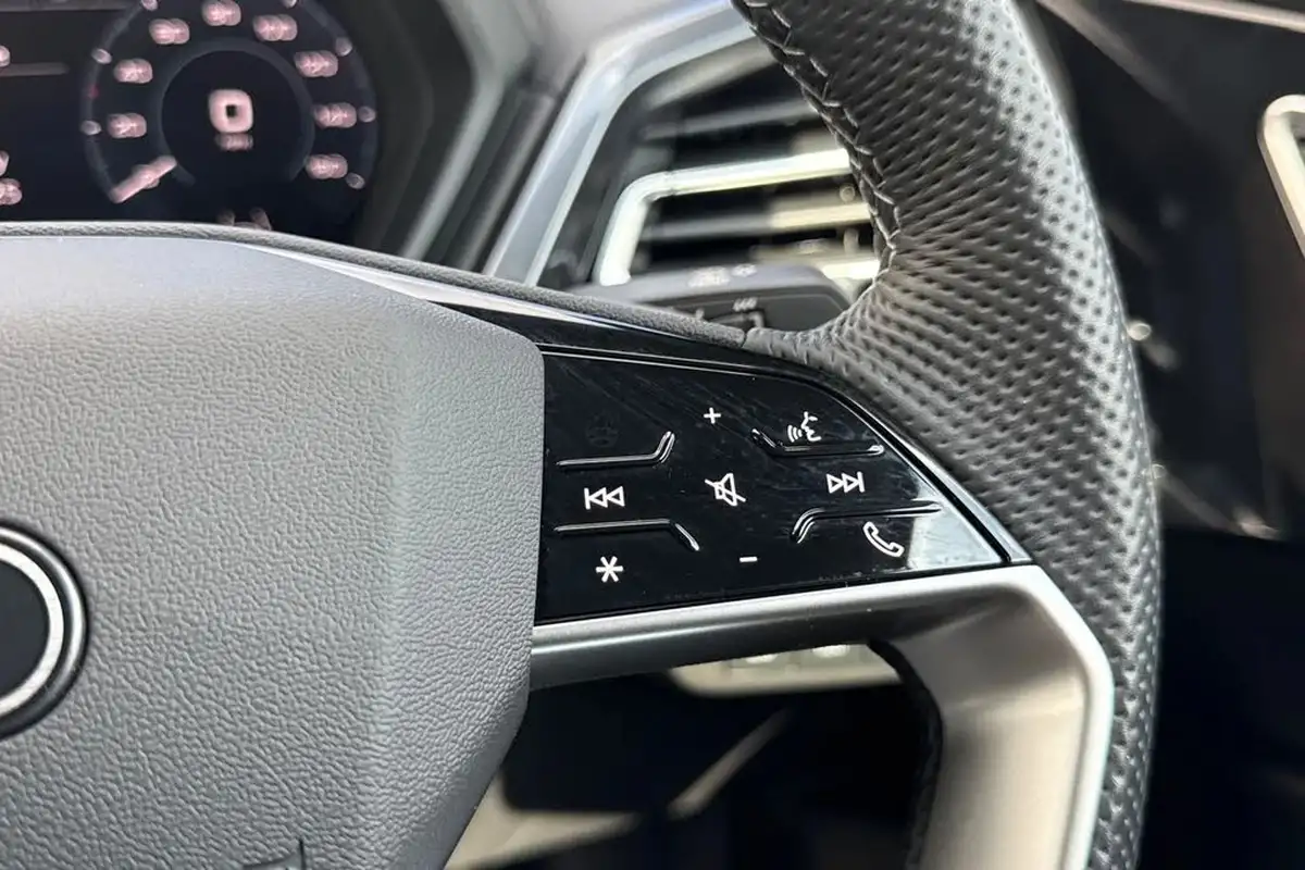 2024-audi-q4-e-tron-45e-black-edition-station-wagon-auto-big-32