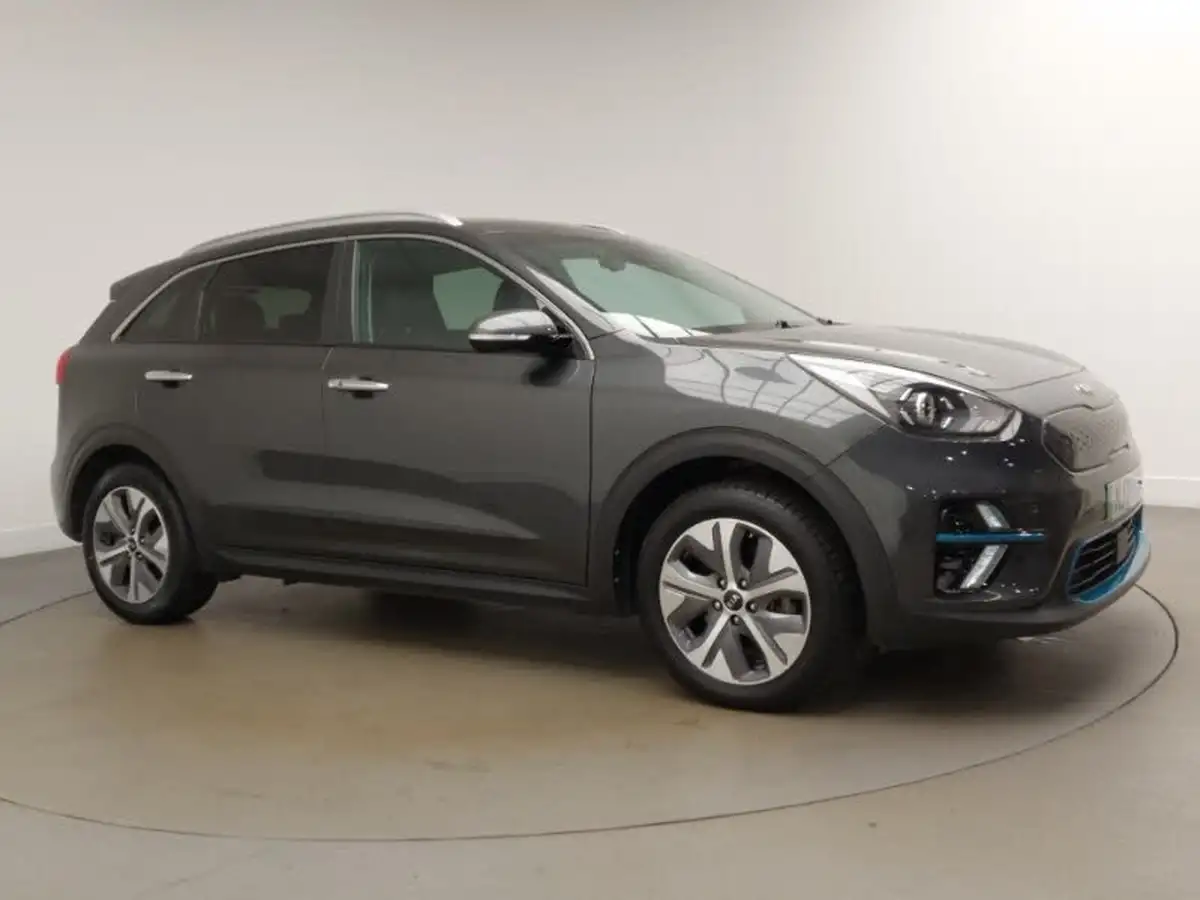 2021-kia-e-niro-ev-3-big-12