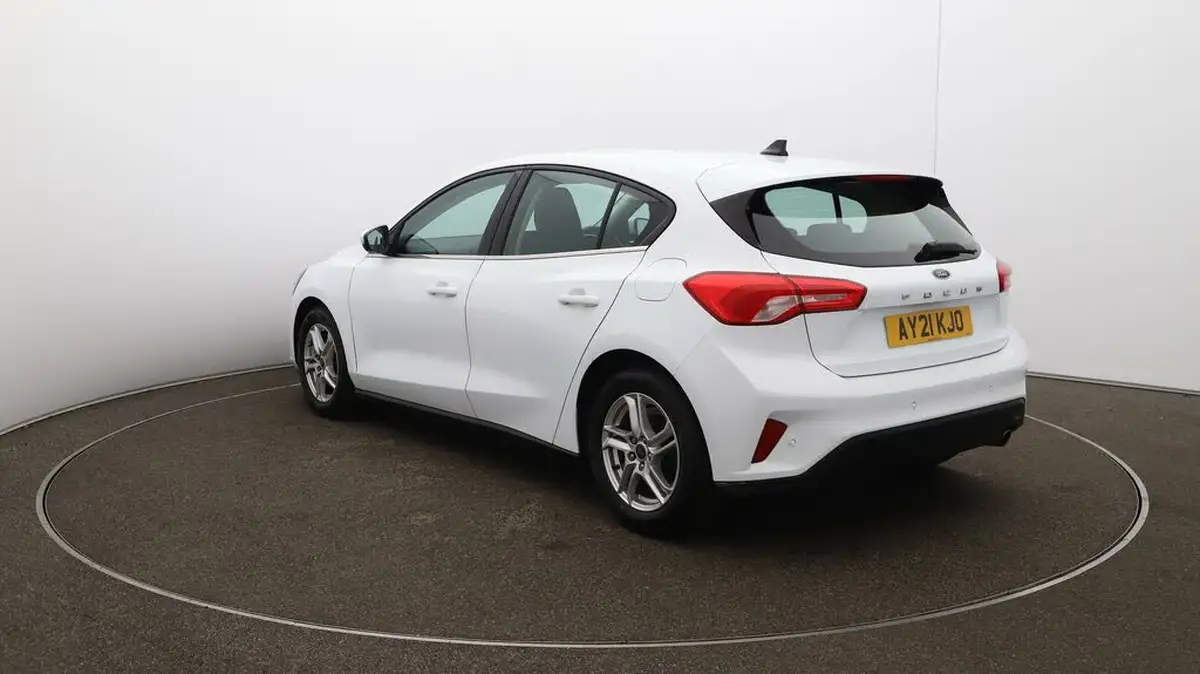 2020-ford-focus-15-zetec-120ps-hatchback-big-53