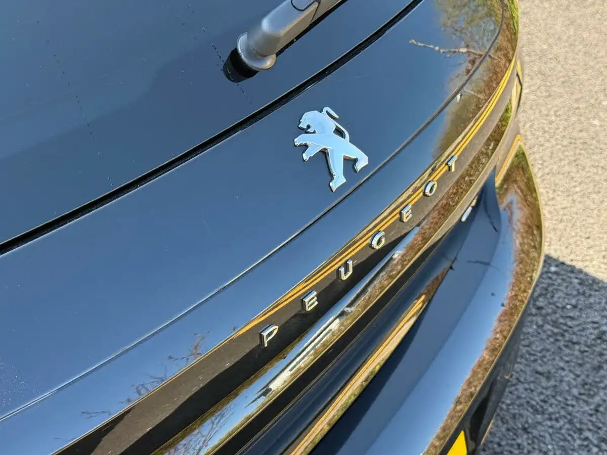 2022-peugeot-208-12-puretech-gt-premium-130bhp-eat8-big-28