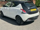 2014-chrysler-ypsilon-12-s-small-16