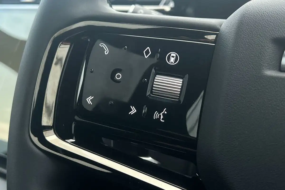 2024-land-rover-range-rover-velar-20-d200-dynamic-se-big-37