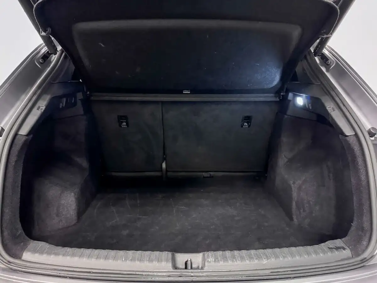 2022-audi-q4-e-tron-40e-s-line-station-wagon-big-6