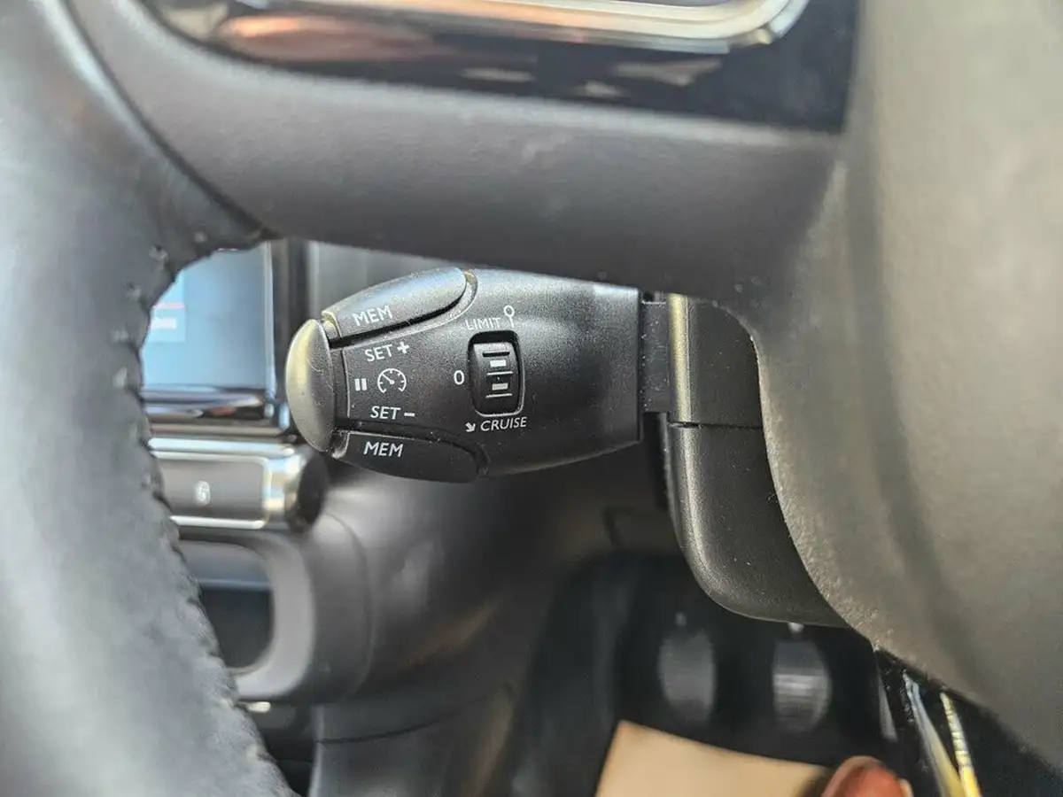 2021-citroen-c3-12-puretech-flair-83ps-big-14