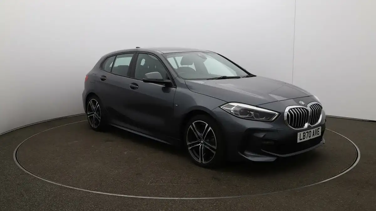 2020-bmw-1-series-20td-118d-m-sport-big-1