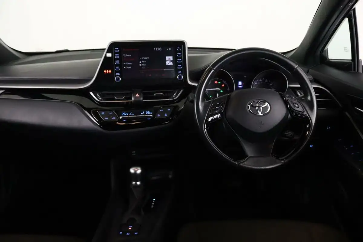 2021-toyota-c-hr-18-vvt-i-icon-big-12