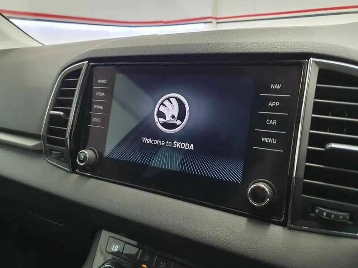 2021-skoda-karoq-15-tsi-se-technology-dsg-big-13