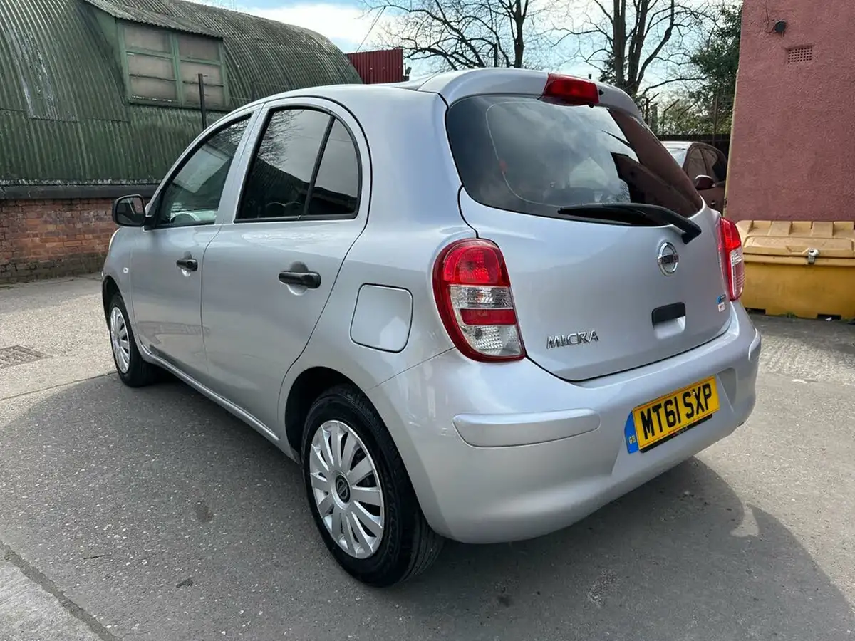 2011-nissan-micra-12-visia-79bhp-5d-1198cc-cvt-big-6