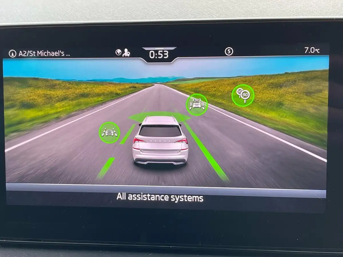 2021-skoda-kamiq-10-tsi-se-l-109ps-dsg-big-35