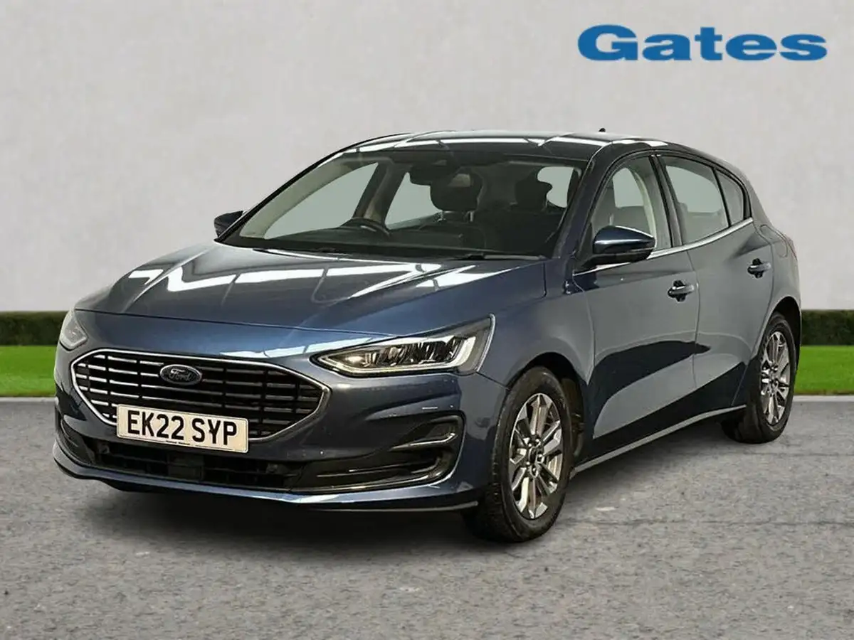 2022-ford-focus-15-titanium-120ps-estate-auto-big-2