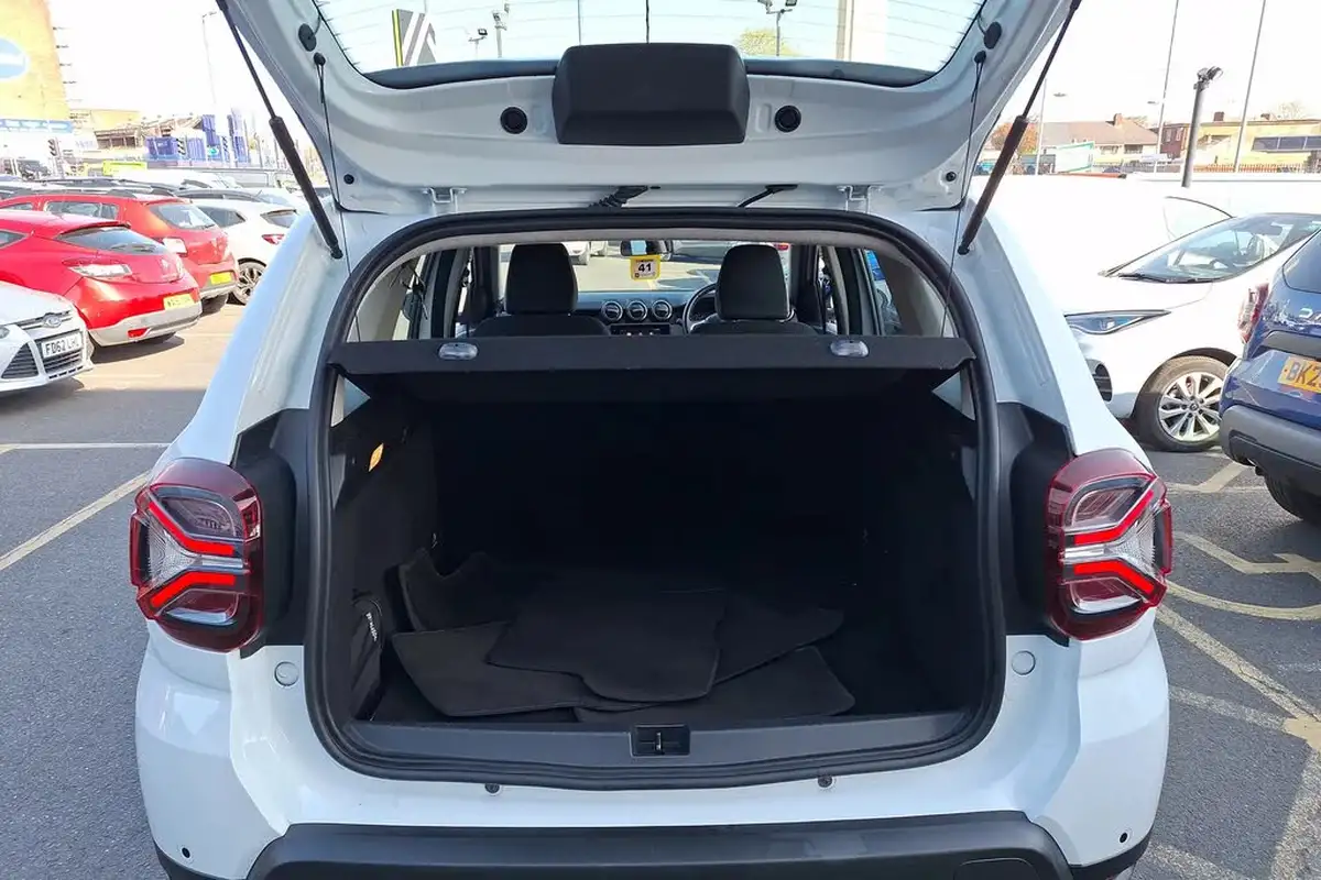 2022-dacia-duster-10-tce-comfort-100bhp-bi-fuel-station-wagon-5d-big-18