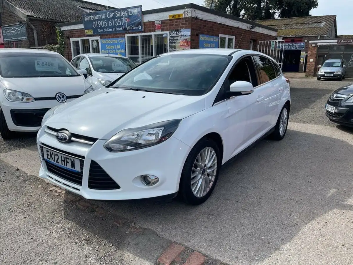 2012-ford-focus-16-zetec-ti-vct-125ps-hatchback-big-47