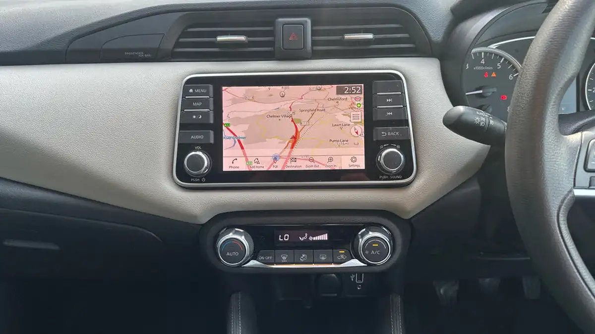 2021-nissan-micra-10-ig-t-acenta-big-11