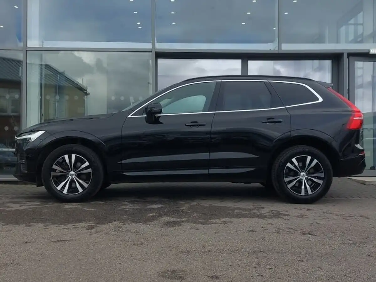 2024-volvo-xc60-20-b5-core-big-3