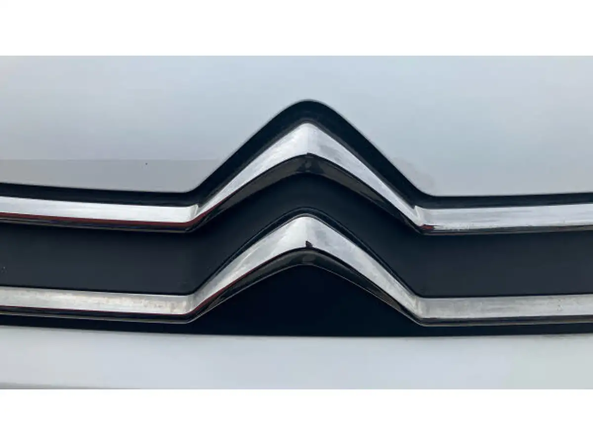 2022-citroen-c3-12-puretech-c-series-edition-83ps-ss-big-7
