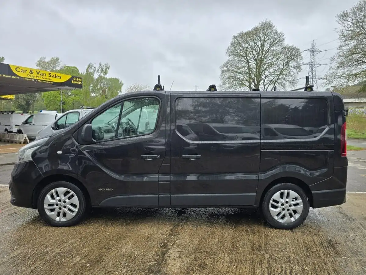 2017-renault-trafic-16dci-sl27-120-sport-nav-panel-big-6