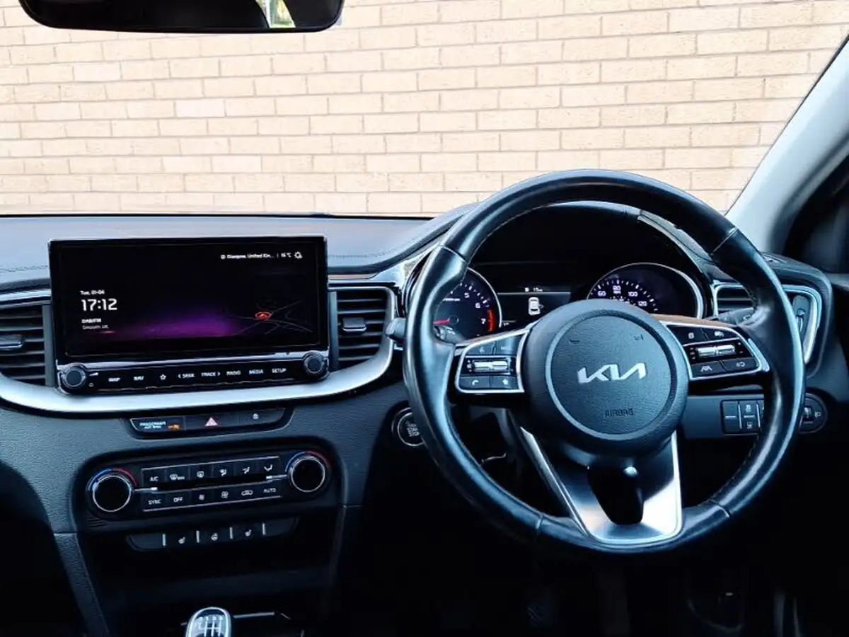 2023-kia-xceed-15-t-gdi-3-158bhp-big-6