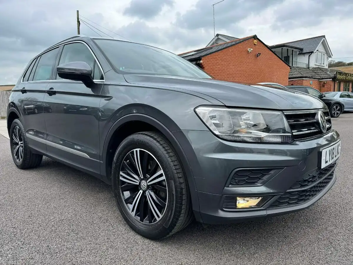 2018-volkswagen-tiguan-14-tsi-se-navigation-150ps-4motion-act-ss-big-1