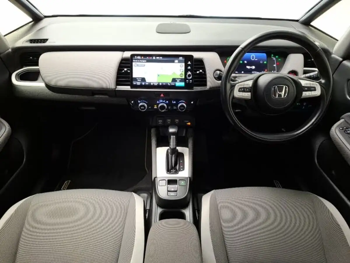 2021-honda-jazz-15-i-mmd-crosstar-ex-107ps-big-2