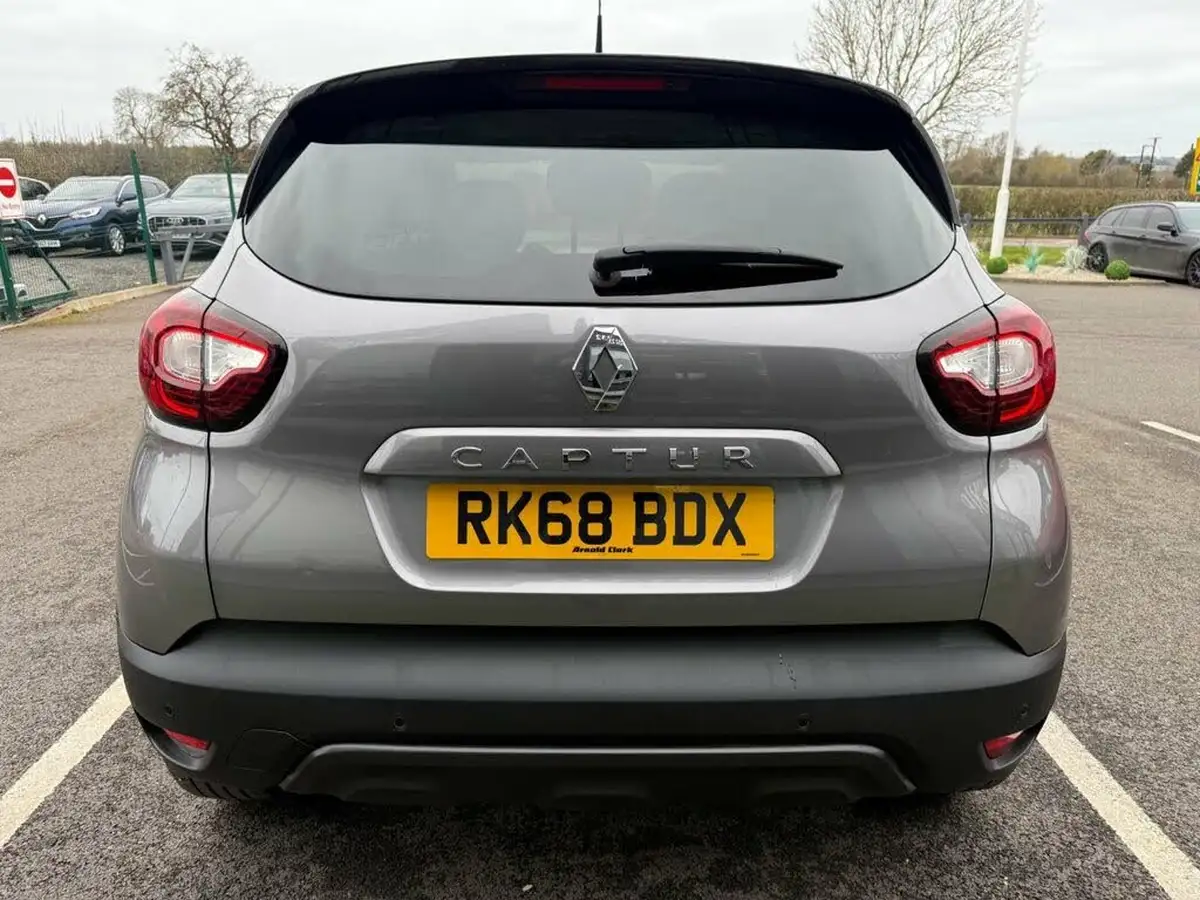 2018-renault-captur-09-tce-iconic-big-5