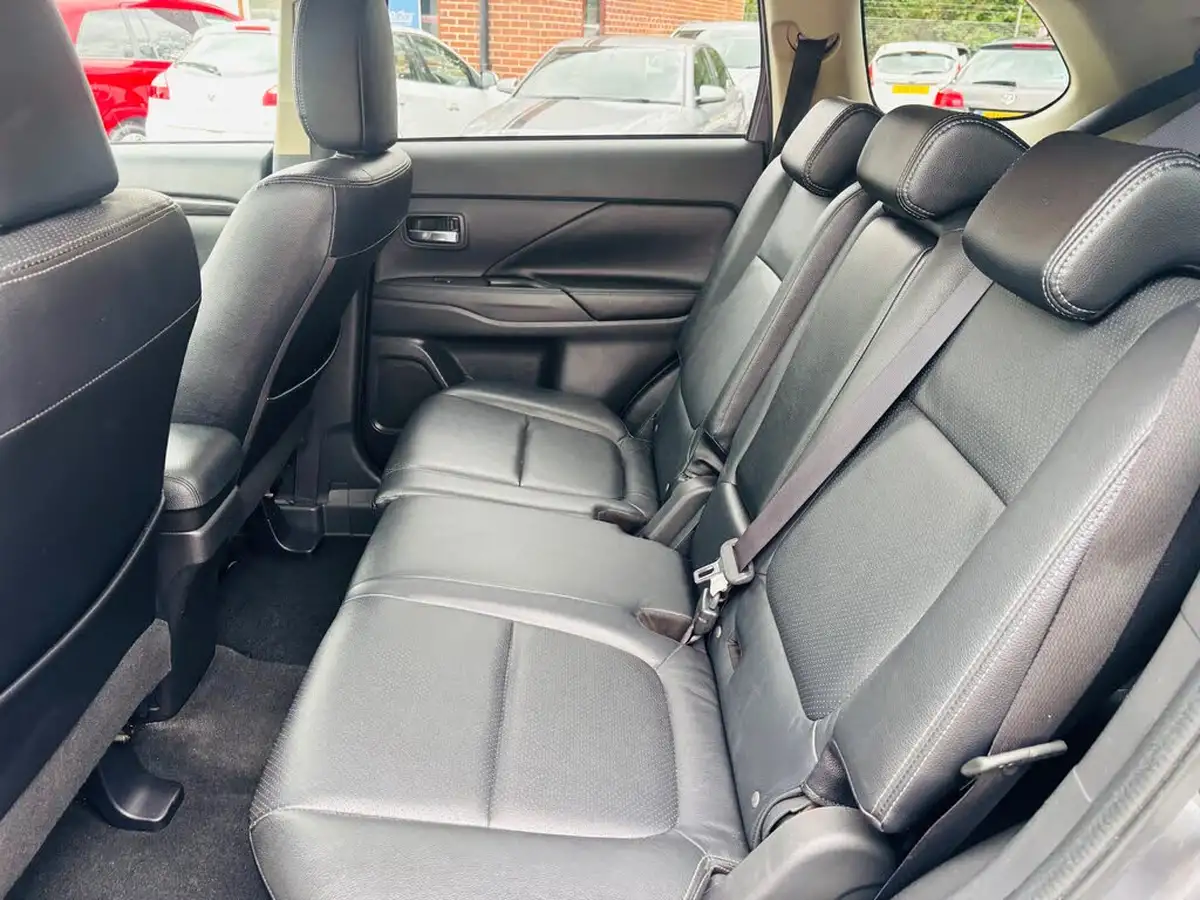 2017-mitsubishi-outlander-22di-d-4-auto-big-7