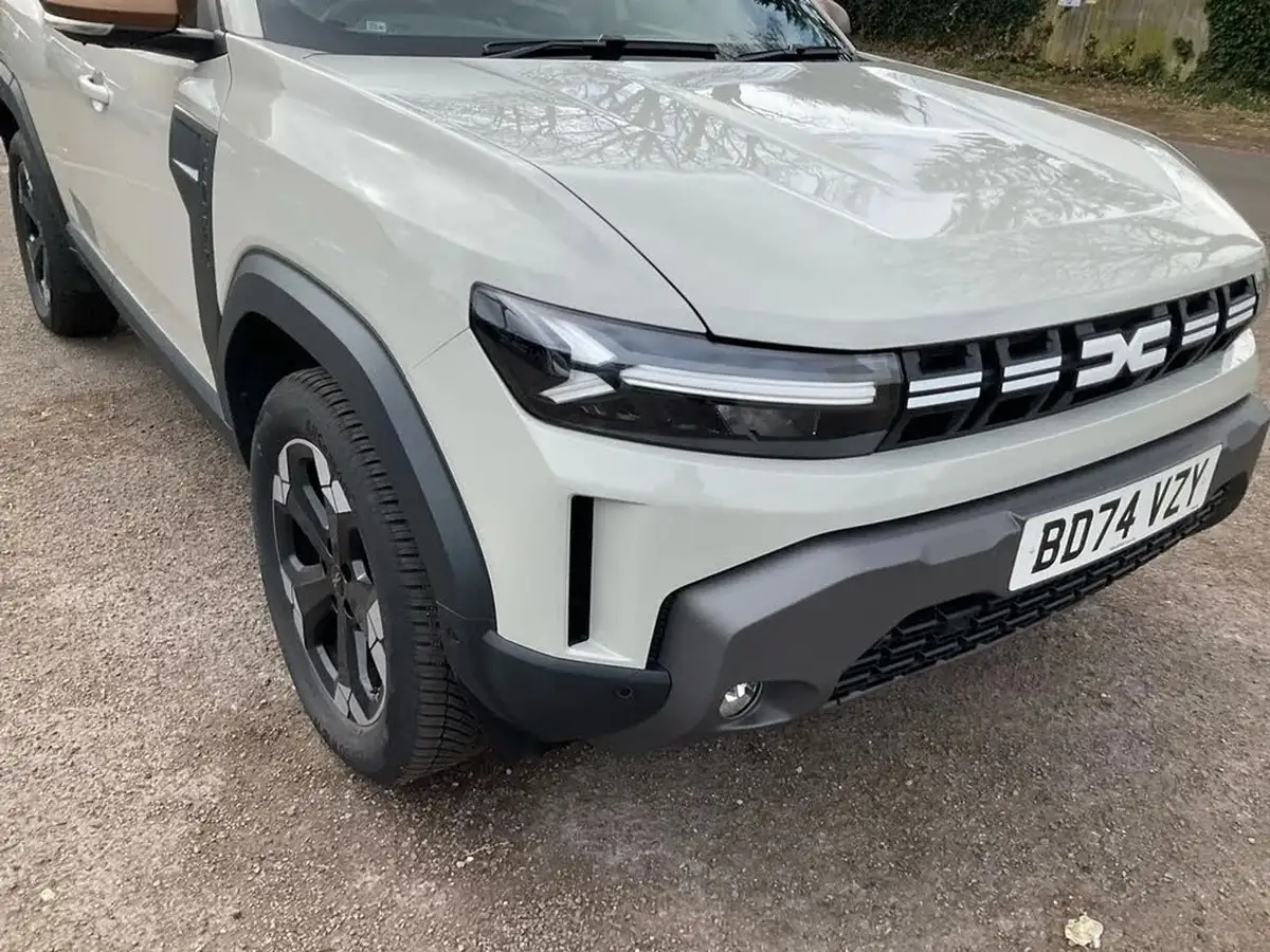 2024-dacia-duster-13-tce-extreme-130bhp-4x4-1199cc-big-12