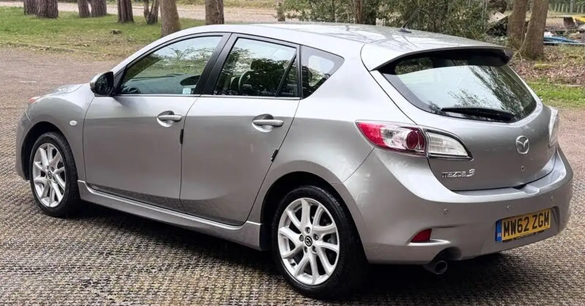 2013-mazda-mazda3-16-tamura-auto-big-7
