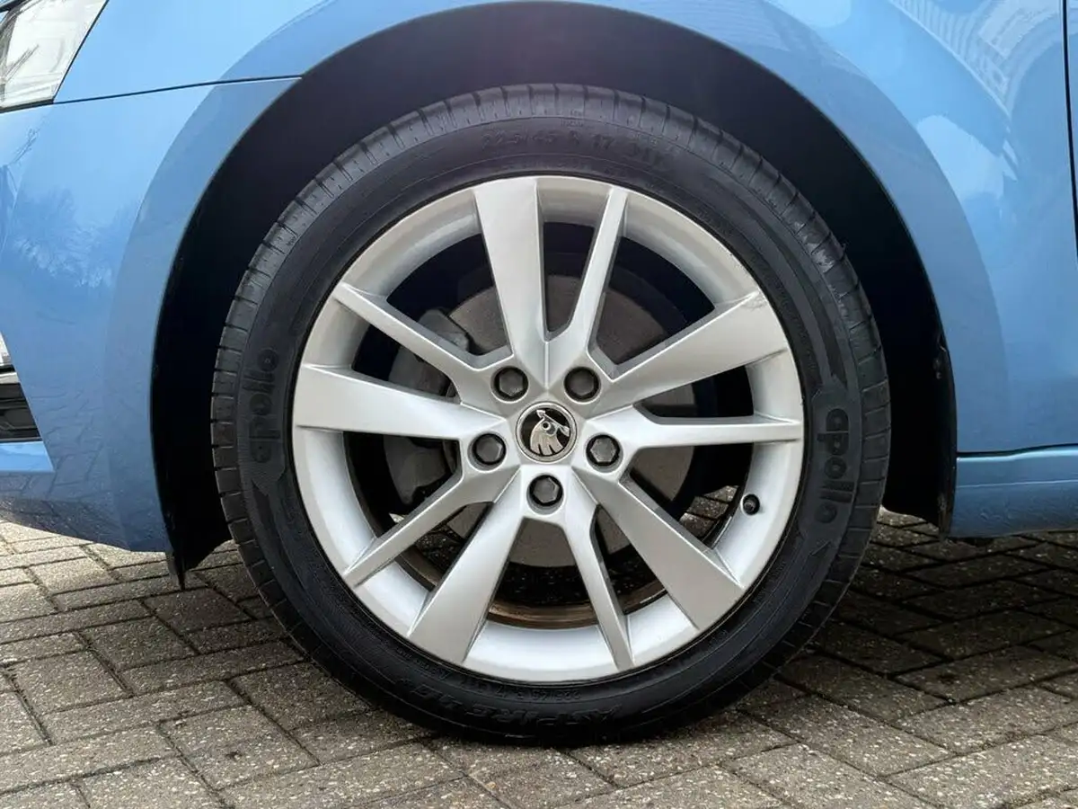 2019-skoda-octavia-15-tsi-se-l-hatchback-dsg-big-40